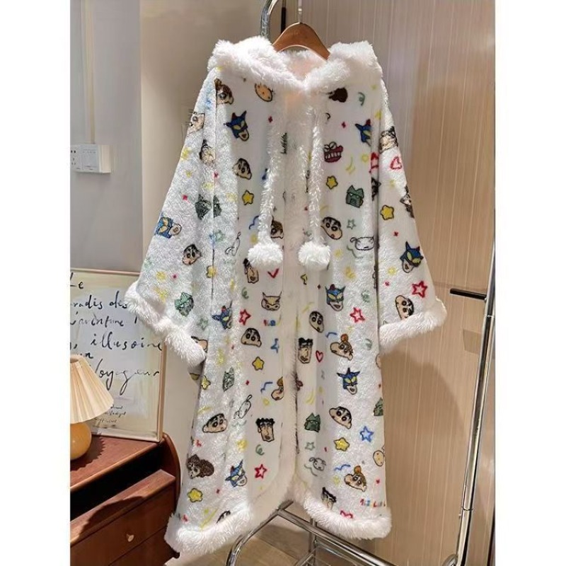 Accappatoio con cappuccio in p - Anime Merchandise In Japan recensione e prezzo